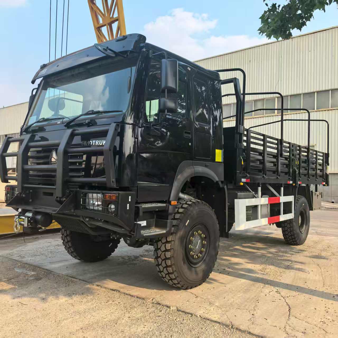 中国重汽全驱载货车